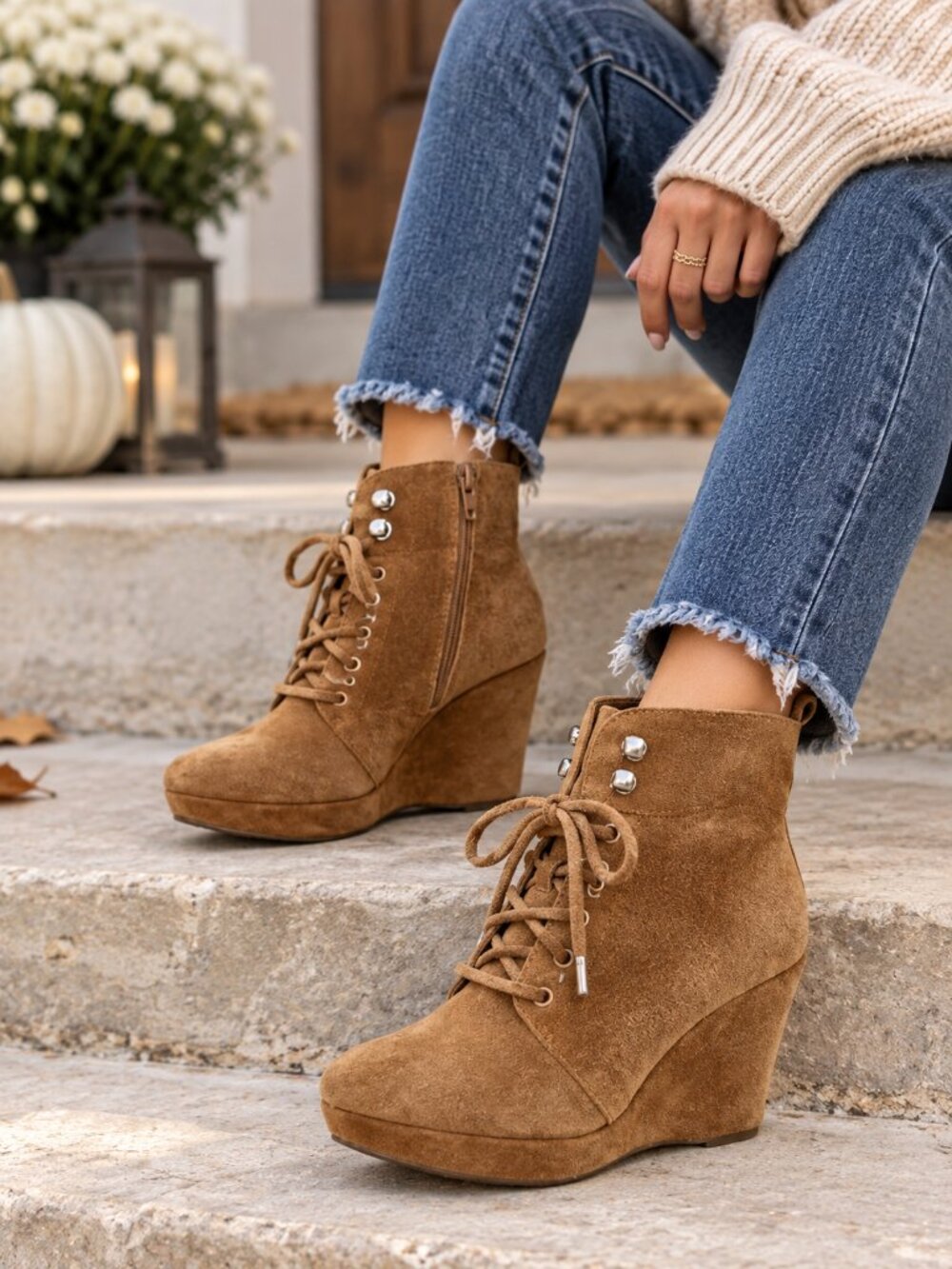 BCBGeneration Suede Lace Up Wedge Ankle Boots Brown Size 7.5 Y2K